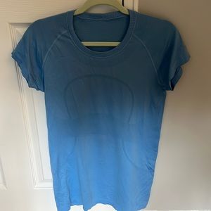 Lululemon short sleeve top
